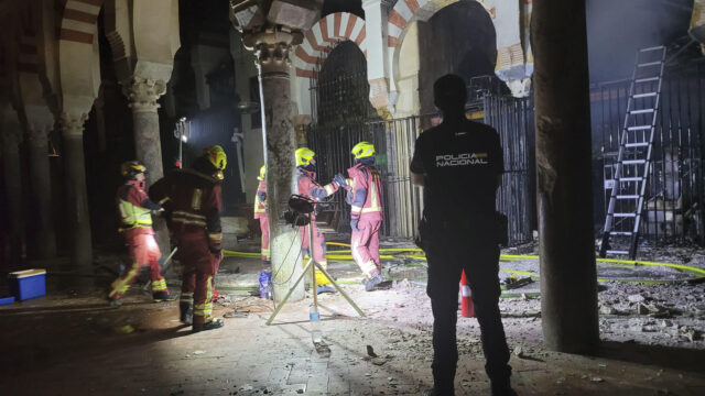 ¿Cuál fue la causa del incendio de la Mezquita-Catedral de Córdoba?