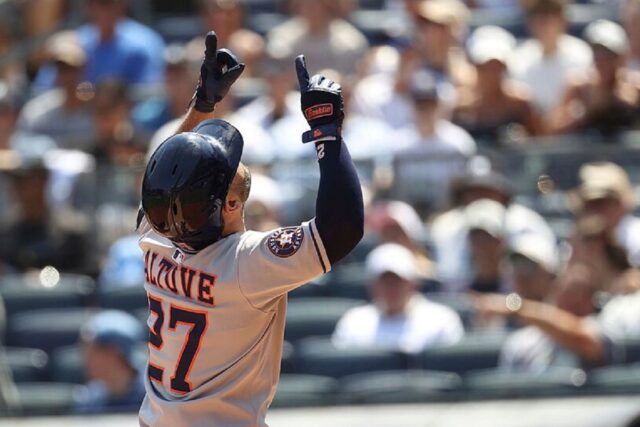 José Altuve llegó a los 250 jonrones