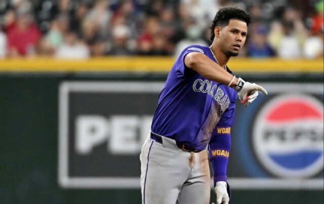 Ezequiel Tovar mantiene la luz encendida para los Rockies