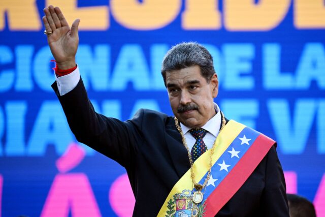 Senador mexicano denunció a Maduro por presuntos vínculos con el crimen organizado