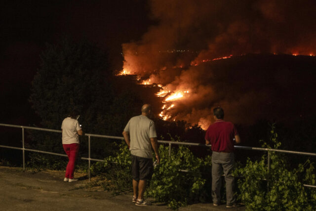 España enfrenta su peor ola de incendios del año: reportan dos muertos y más de 5.000 evacuados