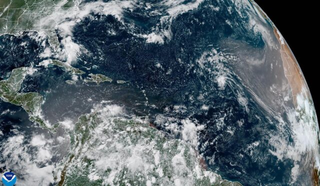 Tormenta tropical Erin podría convertirse en el primer huracán del Atlántico este año