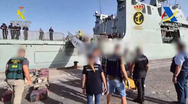 España intercepta barco con 3 toneladas de cocaína y detiene a la tripulación: entre los arrestados hay un venezolano