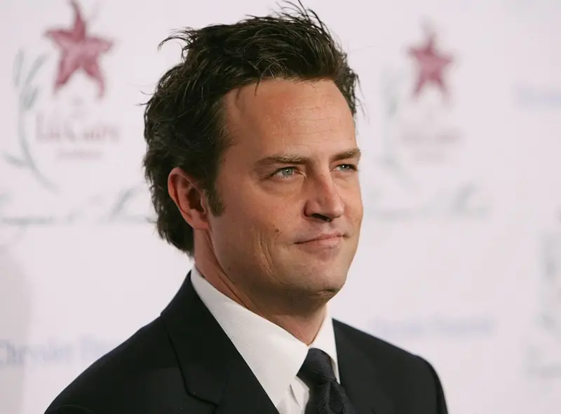 Quién es "la reina de la ketamina" que se declarará culpable en el caso de la muerte del actor Matthew Perry