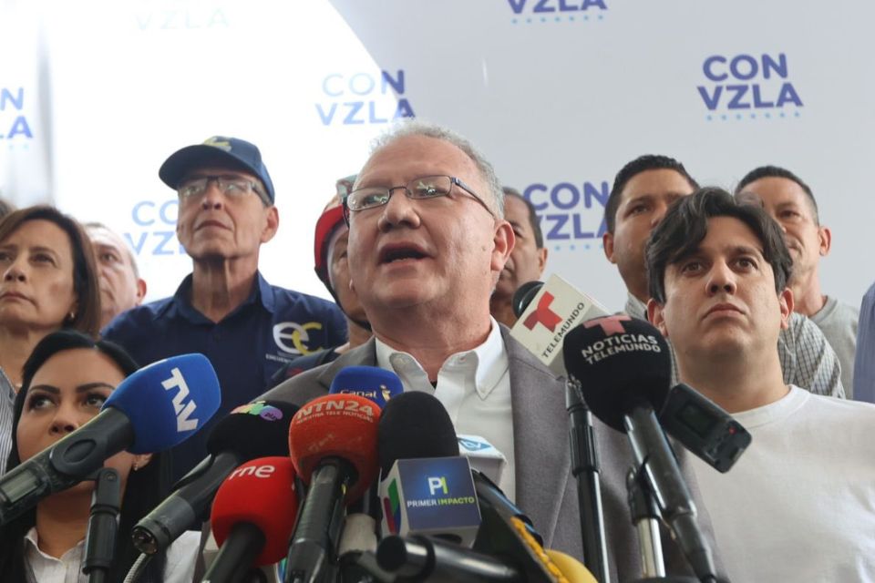 Perkins Rocha es un importante aliado de María Corina Machado y Edmundo González