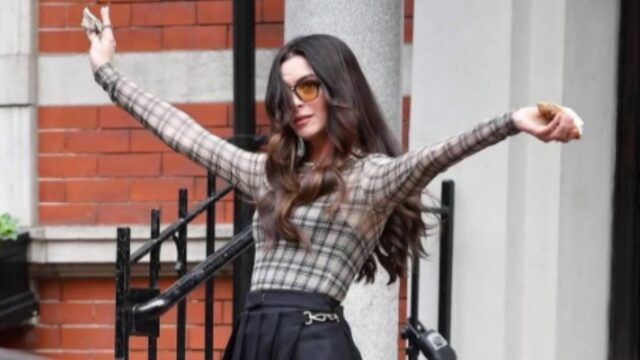 La divertida reacción de Anne Hathaway tras una caída en el set