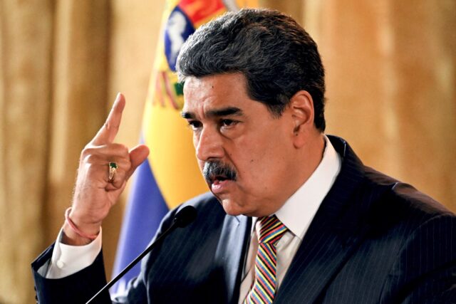 Maduro fuera de juego
