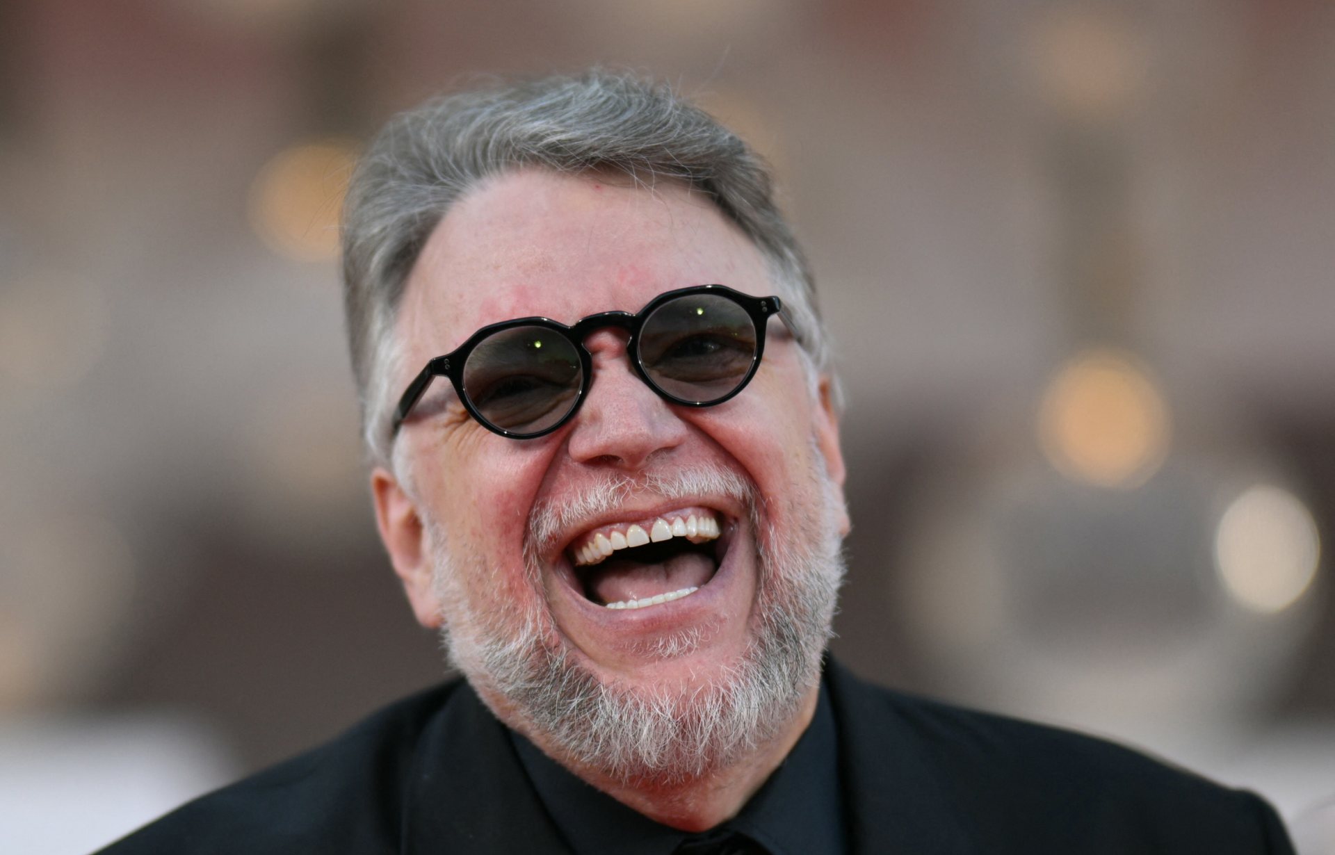 Guillermo del Toro destaca en Venecia con su trabajo. Foto: AFP