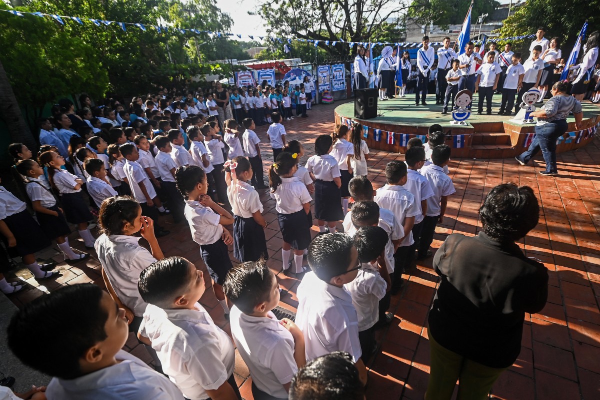 Nuevo código de disciplina escolar entra en vigor en El Salvador