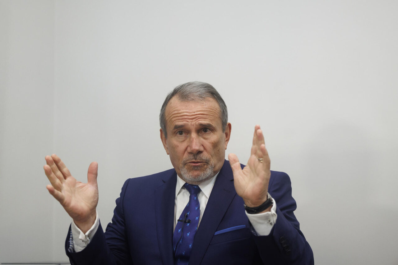 Peru's chancellor supports that terrorist organization be declared to the Los Solos poster Peru's chancellor supports that it be declared "terrorist organization" To the Los Soles poster