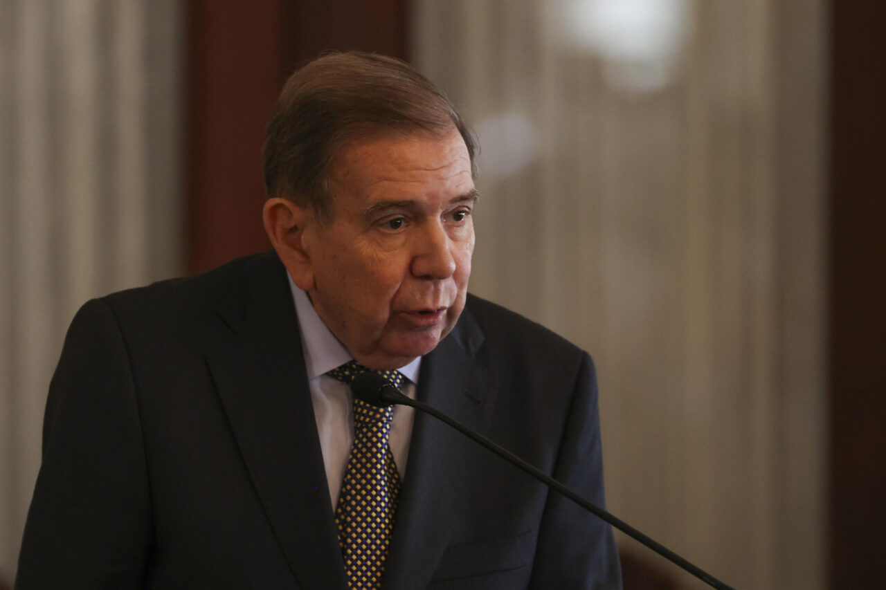 González Urrutia's son -in -law turns 240 days detained and in an unknown whereabouts, says his wife