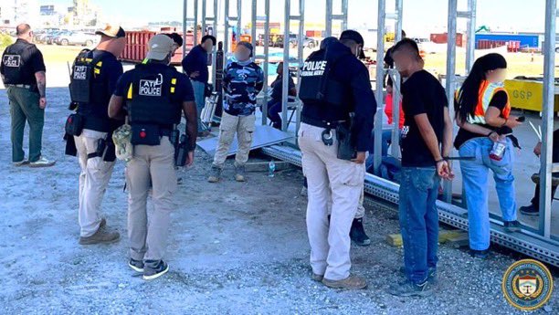 Redada en planta de Hyundai en Georgia deja más de 400 de migrantes detenidos Redada en planta de Hyundai en Georgia deja más de 400 de migrantes detenidos