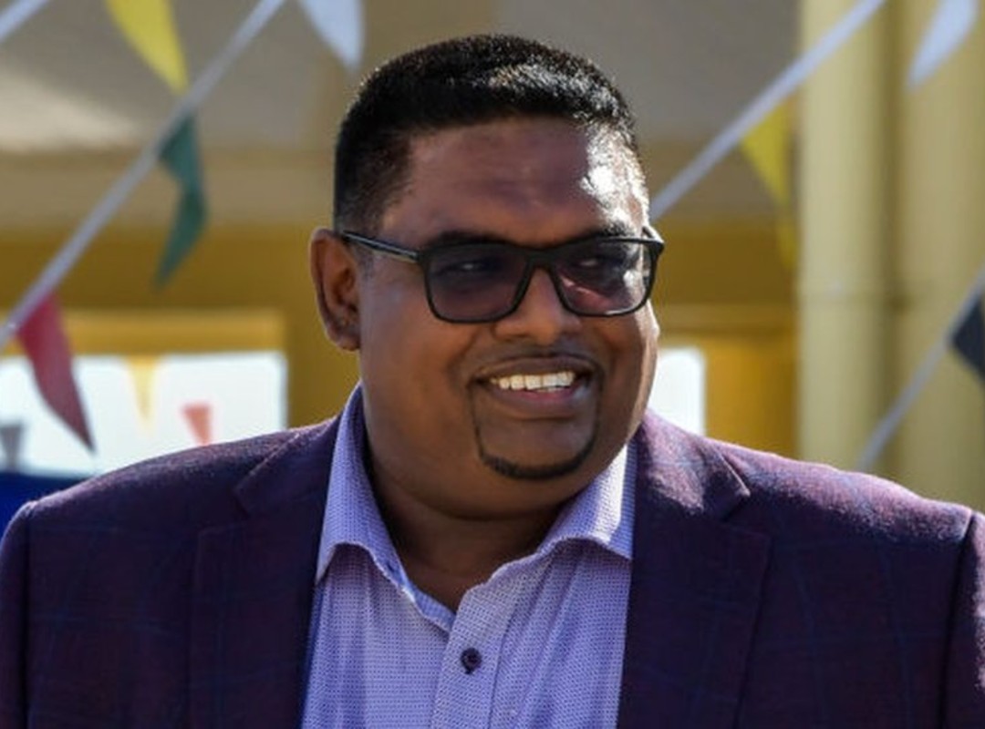 Irfaan Ali se muestra dispuesto a reunirse con Delcy Rodríguez