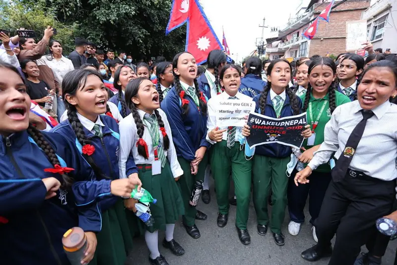 Las protestas de la generación Z por la prohibición de las redes sociales y contra la corrupción en Nepal que hicieron caer al primer ministro