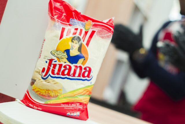 Una costeña es el nuevo rostro de Harina Juana