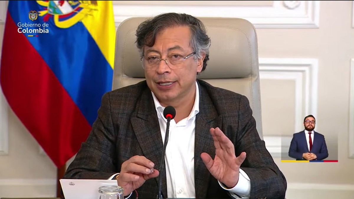 Petro advierte que política antidrogas que EE UU pretende imponer a Colombia puede llevar a una "posible invasión" a Venezuela