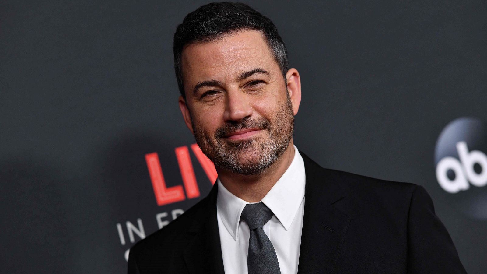 Jimmy Kimmel revient en l’air après la controverse pour ses commentaires sur le meurtre de Charlie Kirk