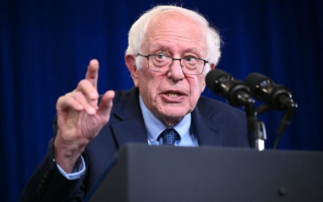 Senador estadounidense Bernie Sanders acusa a Israel de cometer genocidio en Gaza