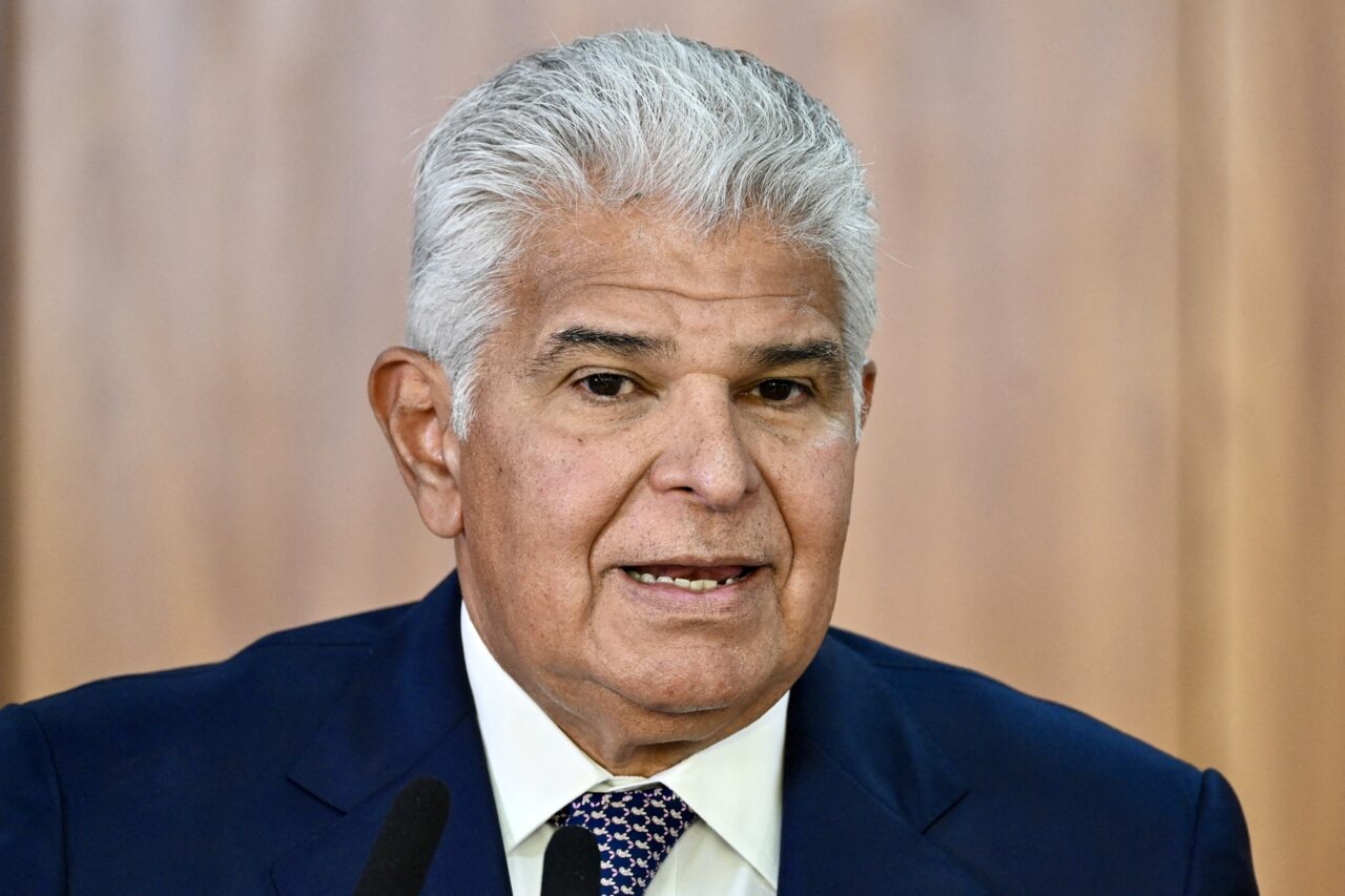 Panama says it restored consular relations with Venezuela