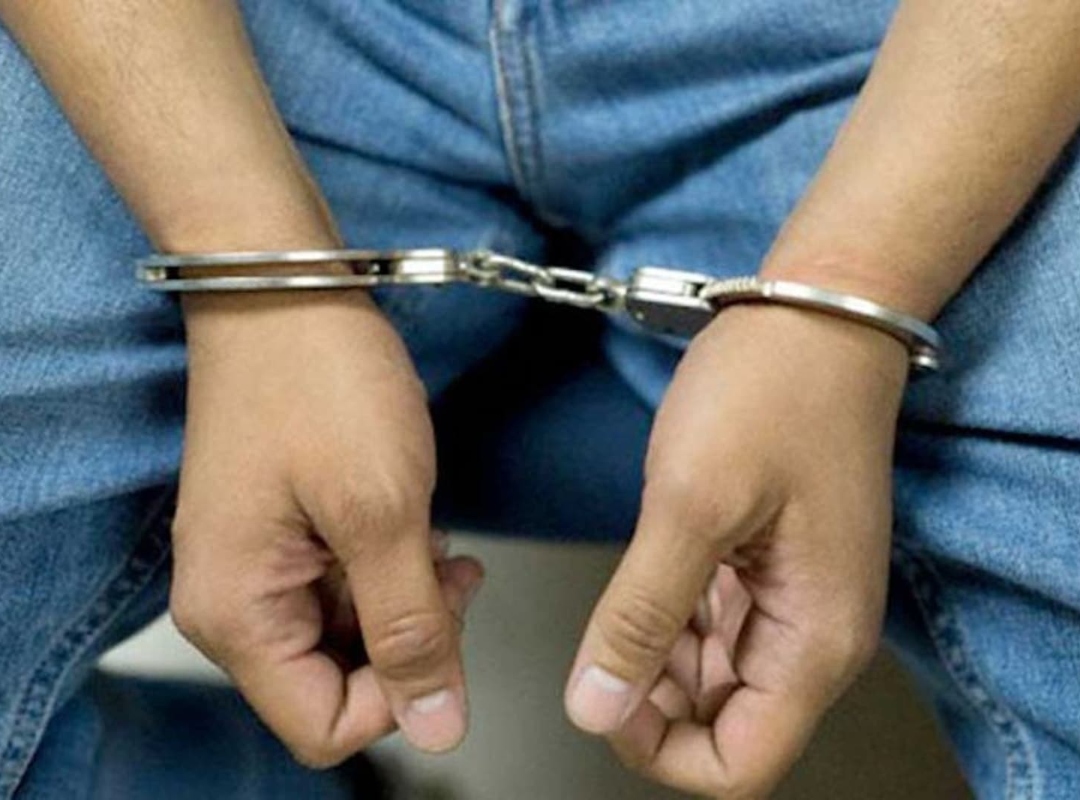 detenidos pornografía