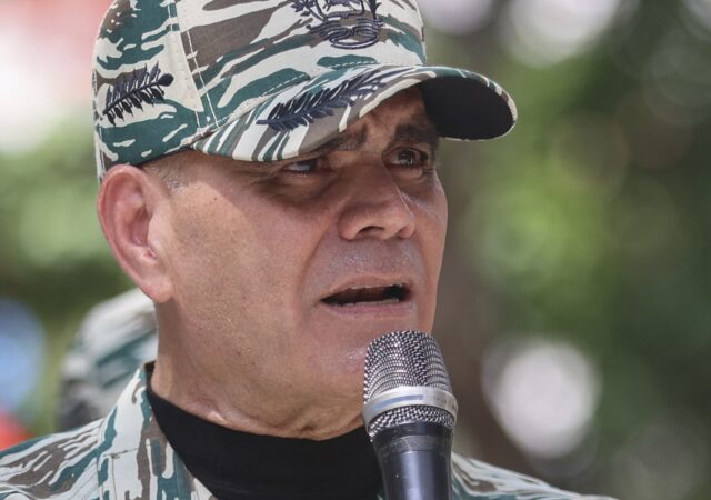 Padrino López advierte que el despliegue de EE UU se acerca "cada día más" a las costas de Venezuela Padrino López advierte que el despliegue de EE UU se acerca "cada día más" a las costas de Venezuela