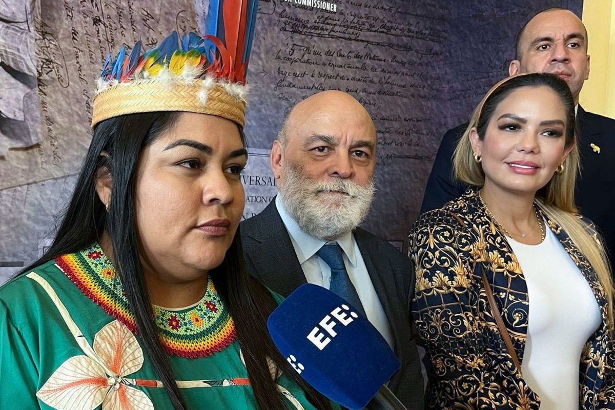 Maduro's government accuses the United States of reissuing the "colonization" with the military deployment in the Caribbean Venezuela denounces that the US wants "repeat the same story" October 12, 1492