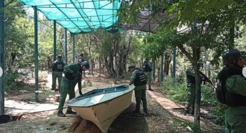 Venezuelan Armed Forces Seize Three Boats Linked to Criminal Activity in Zulia