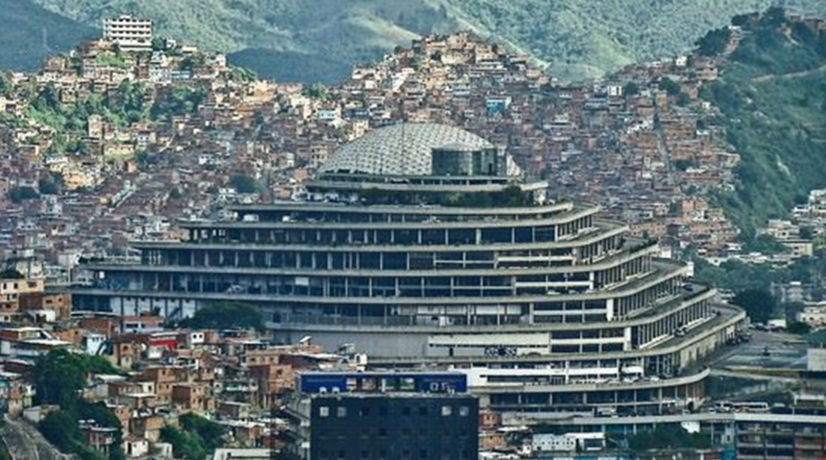 Caracas: goces y desventuras de la informalidad