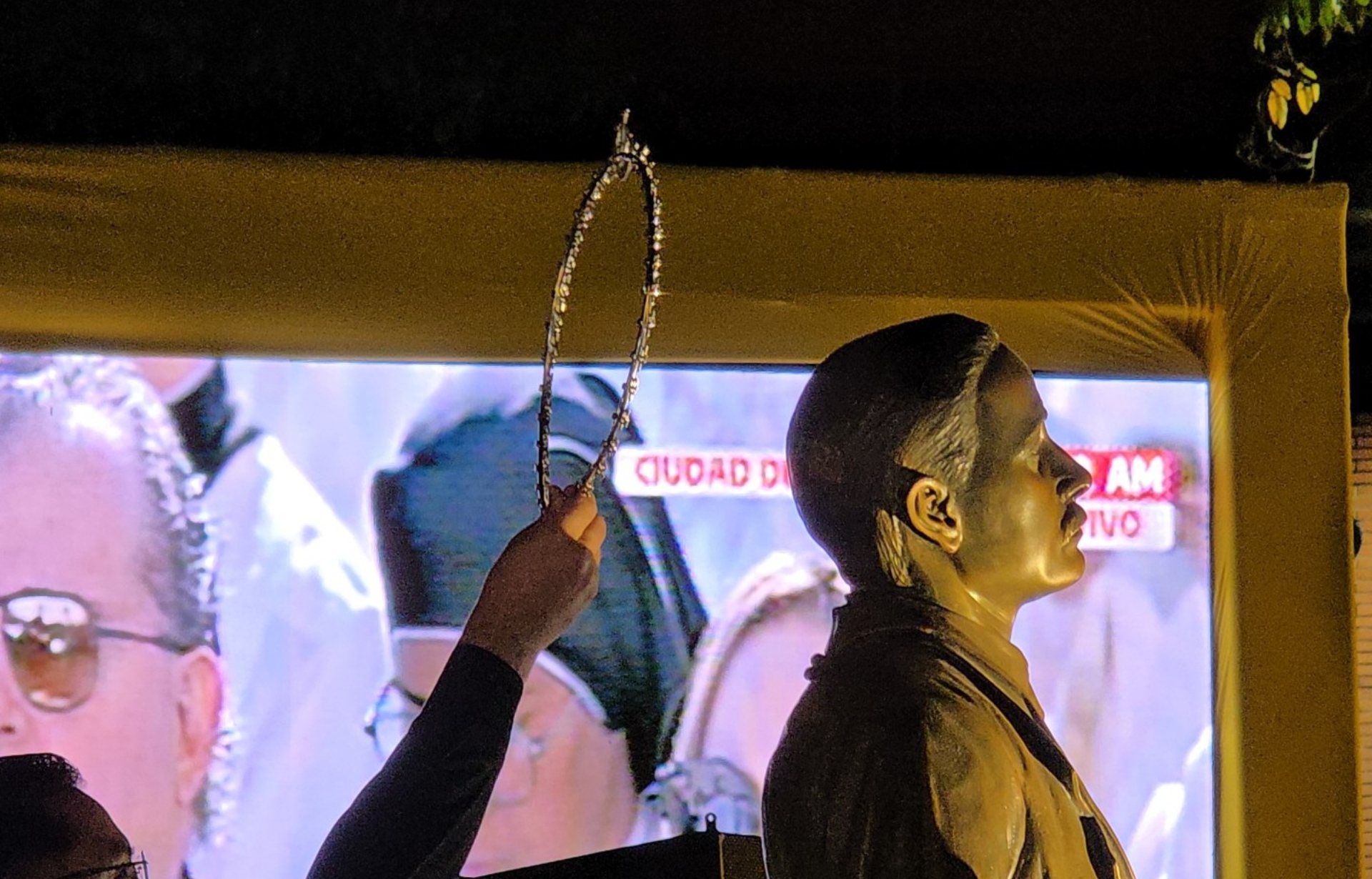 San José Gregorio Hernández with his halo in La Candelaria. Photo: Ezequiel Carias