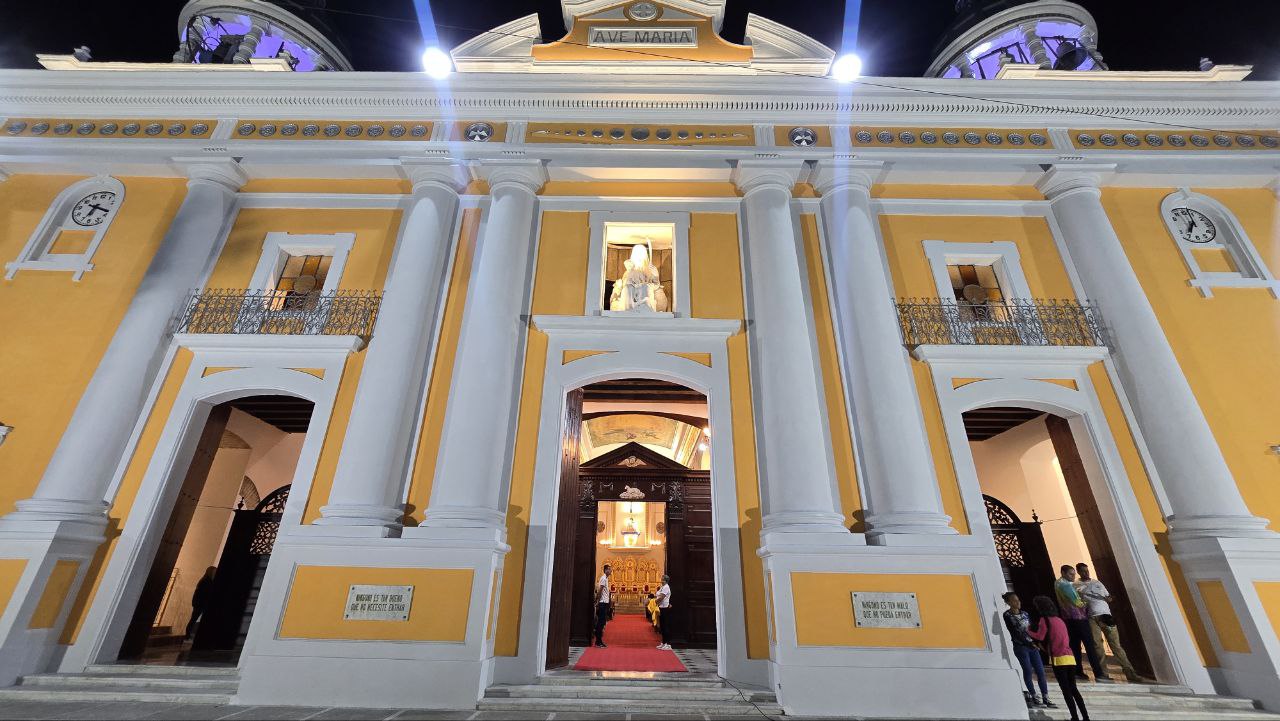 "We must follow the example of José Gregorio Hernández and Carmen Rendiles to build the country we want" "We must follow the example of José Gregorio Hernández and Carmen Rendiles to build the country we want"