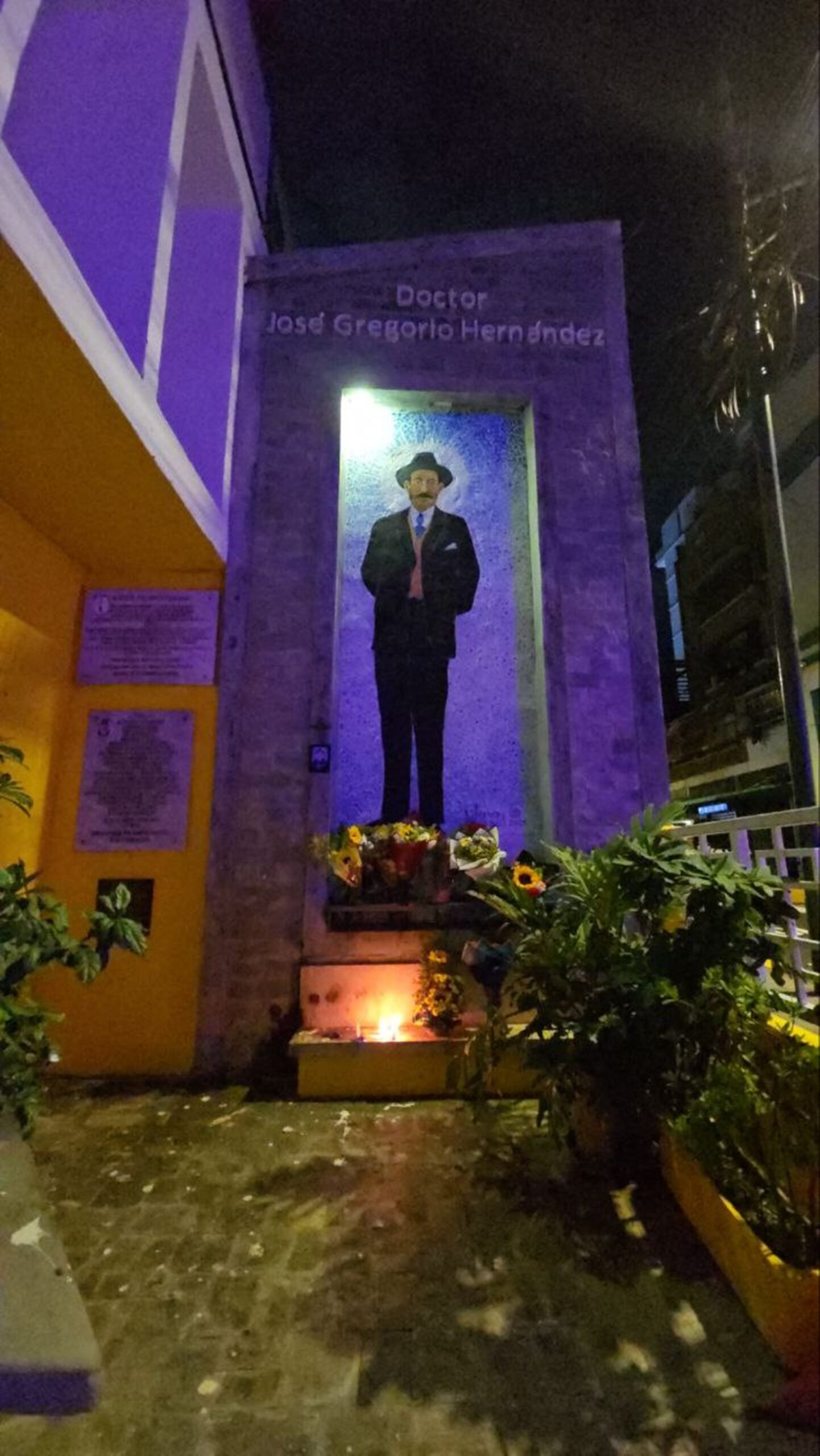 "We must follow the example of José Gregorio Hernández and Carmen Rendiles to build the country we want" "We must follow the example of José Gregorio Hernández and Carmen Rendiles to build the country we want"