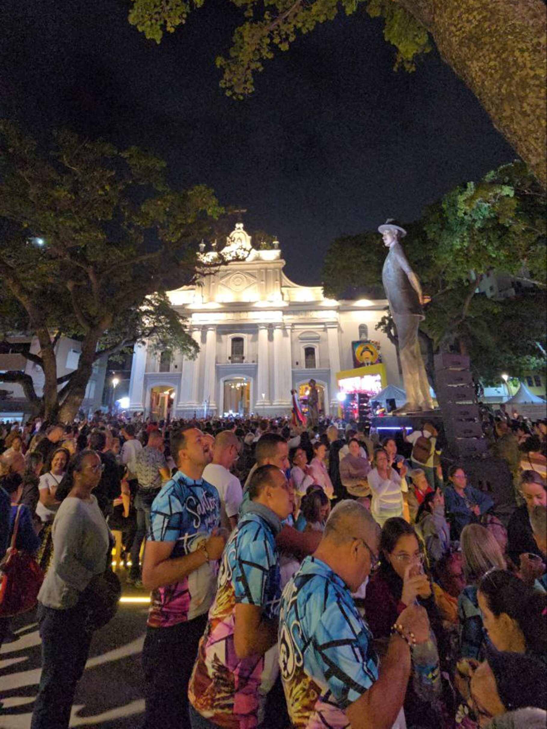 "We must follow the example of José Gregorio Hernández and Carmen Rendiles to build the country we want" "We must follow the example of José Gregorio Hernández and Carmen Rendiles to build the country we want"