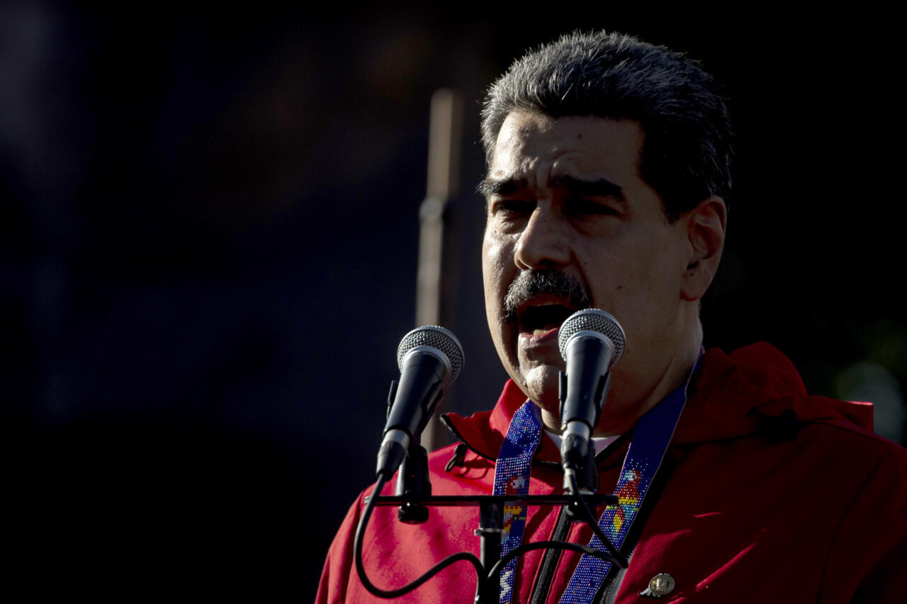 Maduro supports the suspension of Bolivia from ALBA before "assault" from peace to "worthy countries"