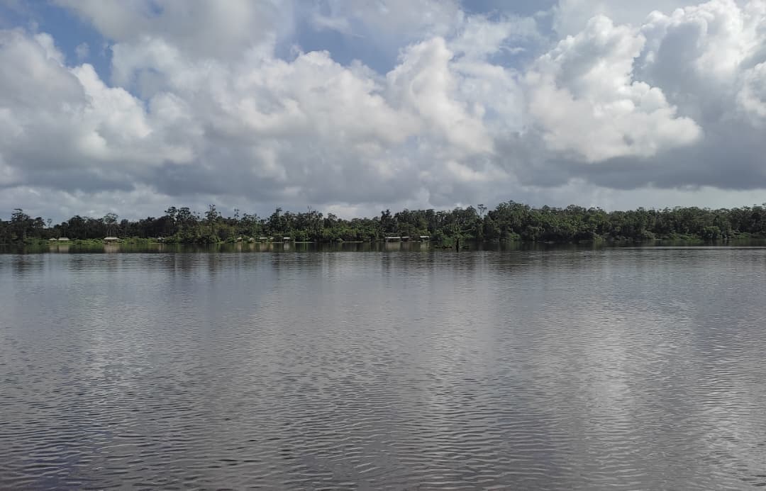 Estudiantes indígenas de Mujabaina solicitan apoyo para poder asistir al liceo