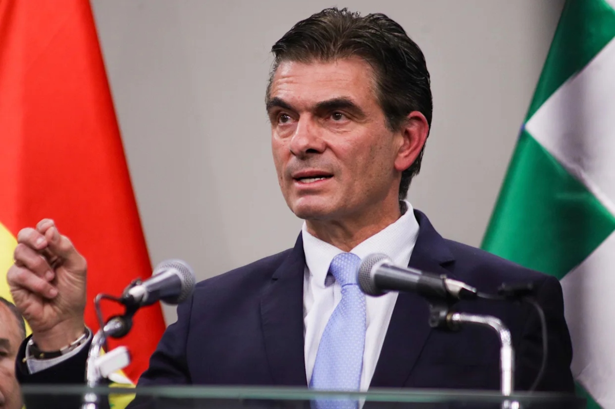 Presidente de Bolivia anuncia que hará cambios en su gabinete tras semanas de protestas en el país