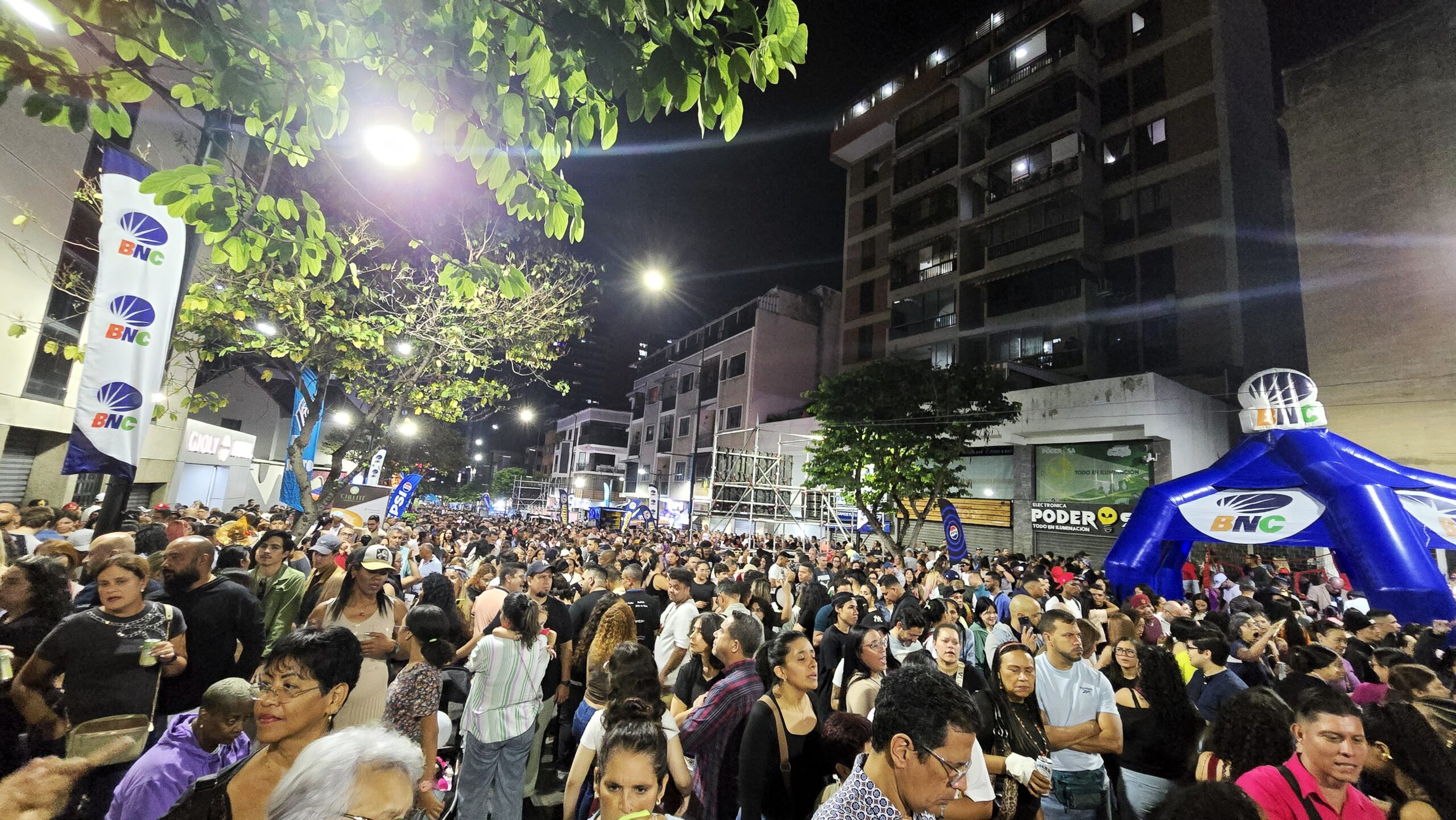 Nocturnando 2025: the triumph of culture and the crowd in Chacao