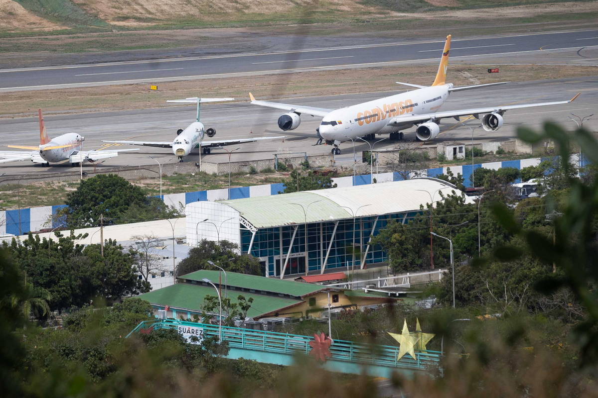 Gobierno de Delcy Rodríguez niega que EE UU tenga control del aeropuerto de Maiquetía