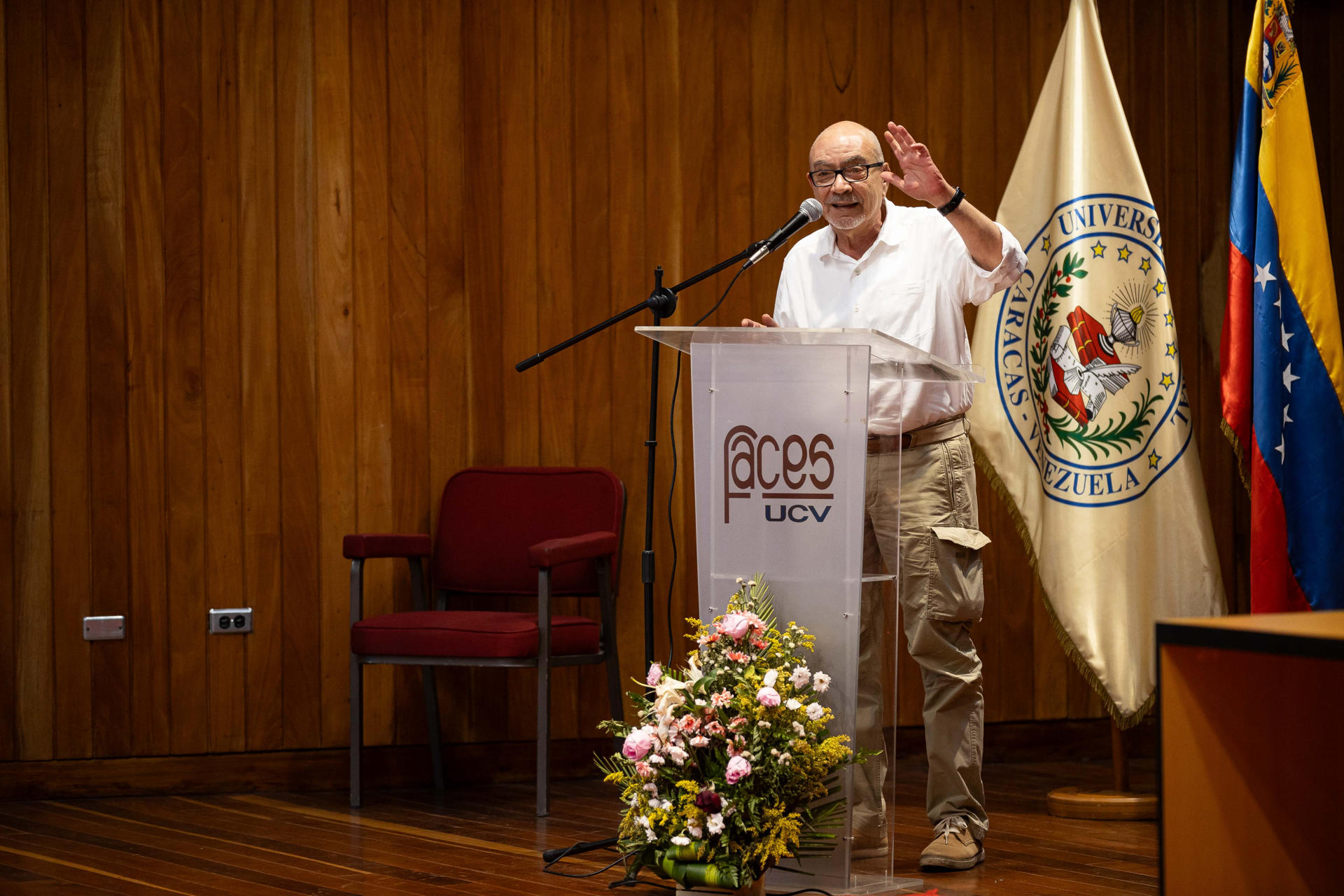 Caleca Andrés Caleca aboga por una transición sin intervención de EE UU ...