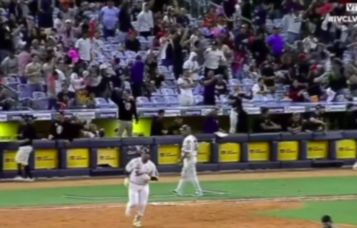 Leones del Caracas frenan racha de Magallanes con victoria 9-7 en el Monumental