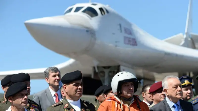 Why China and Russia seem to have abandoned Nicolás Maduro in the midst of an escalation with the US.