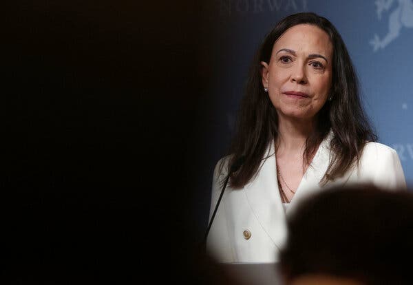 12dc-machado-klmv-articleLarge