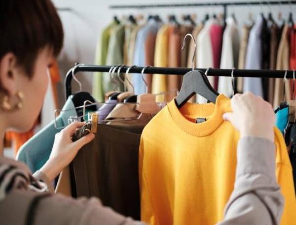 Aunque es una práctica más común en mujeres, los hombres también han adoptado esta tendencia. Foto:Istock