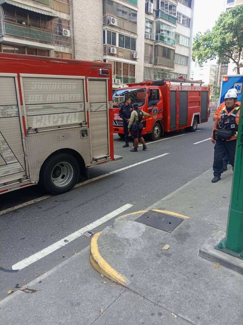 Fire in Chacao building leaves four affected by smoke inhalation