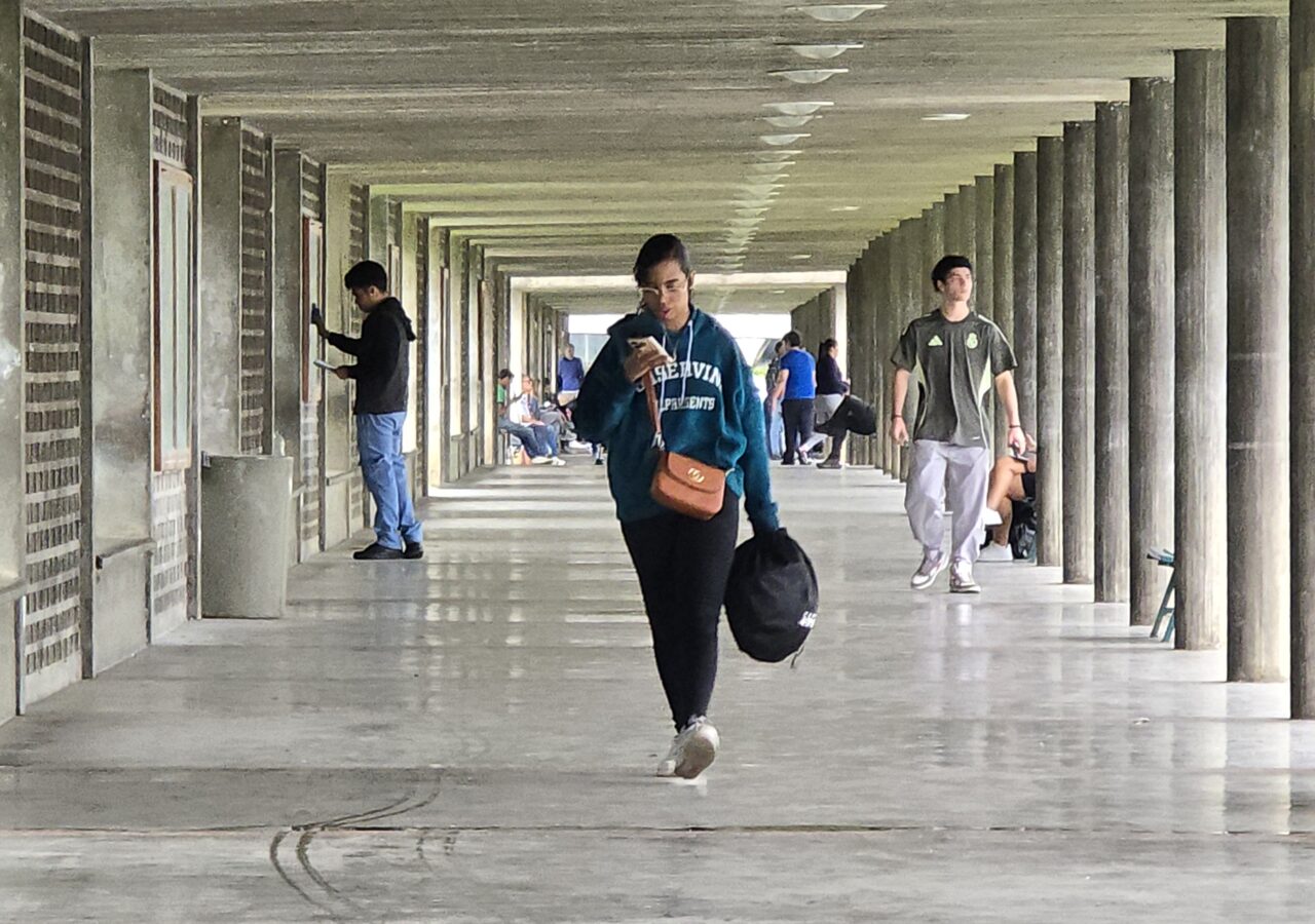 UCV postpones restart of academic and administrative activities due to the political situation