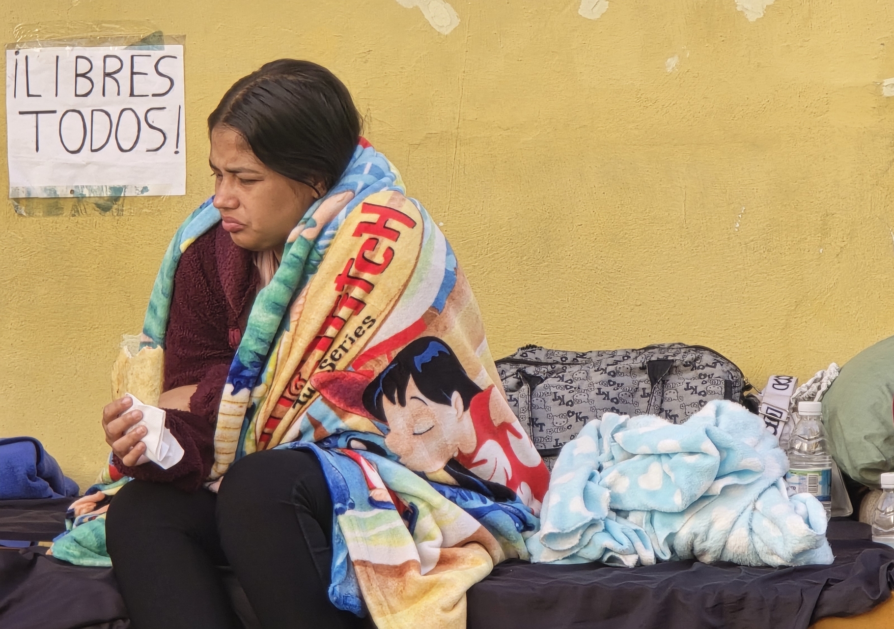 Relatives of political prisoners continue waiting while fear grows that releases will stop