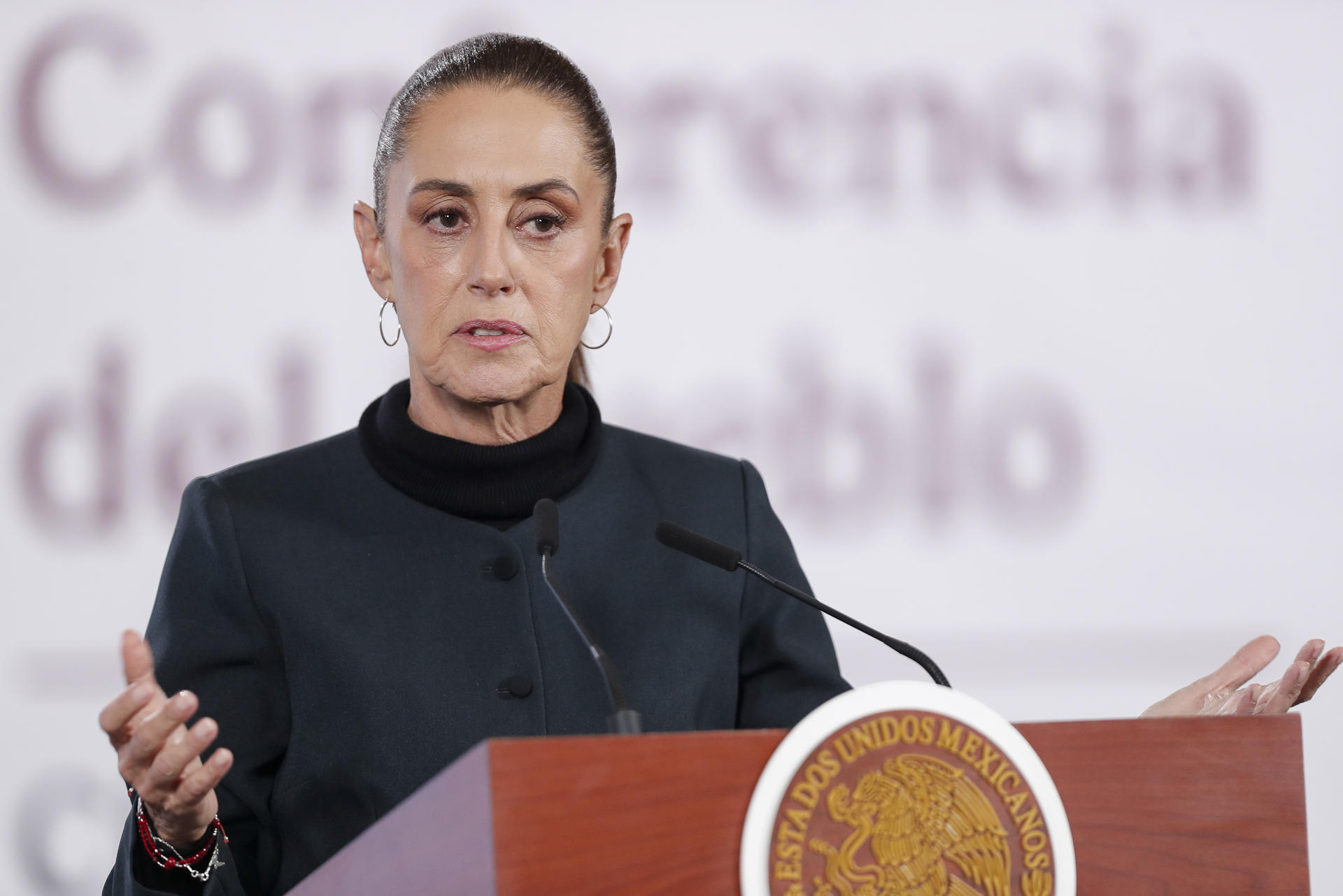 Sheinbaum dice que México trabaja con Cuba para reactivar envío de petróleo a la isla