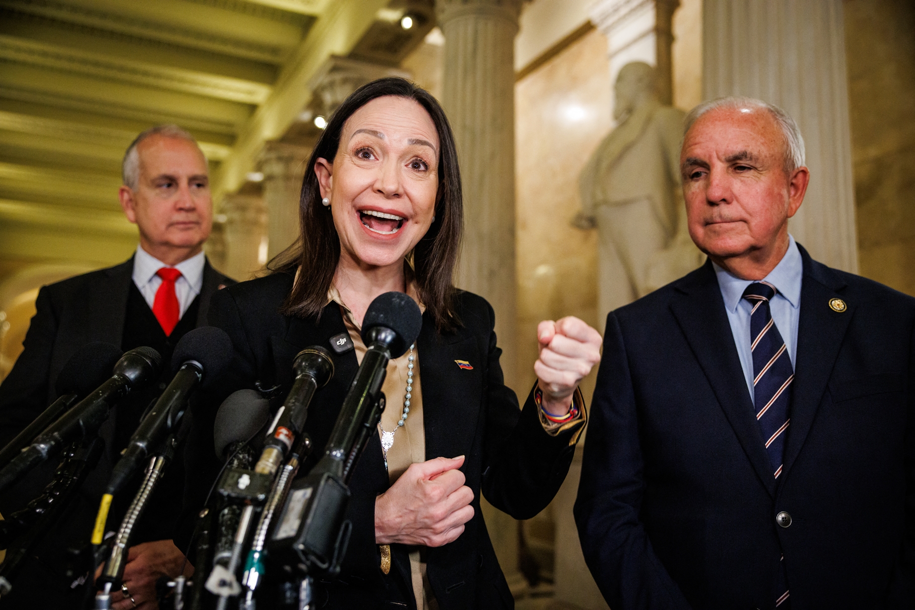 María Corina Machado se afianza como líder de la oposición y desplaza a Delcy Rodríguez en aceptación