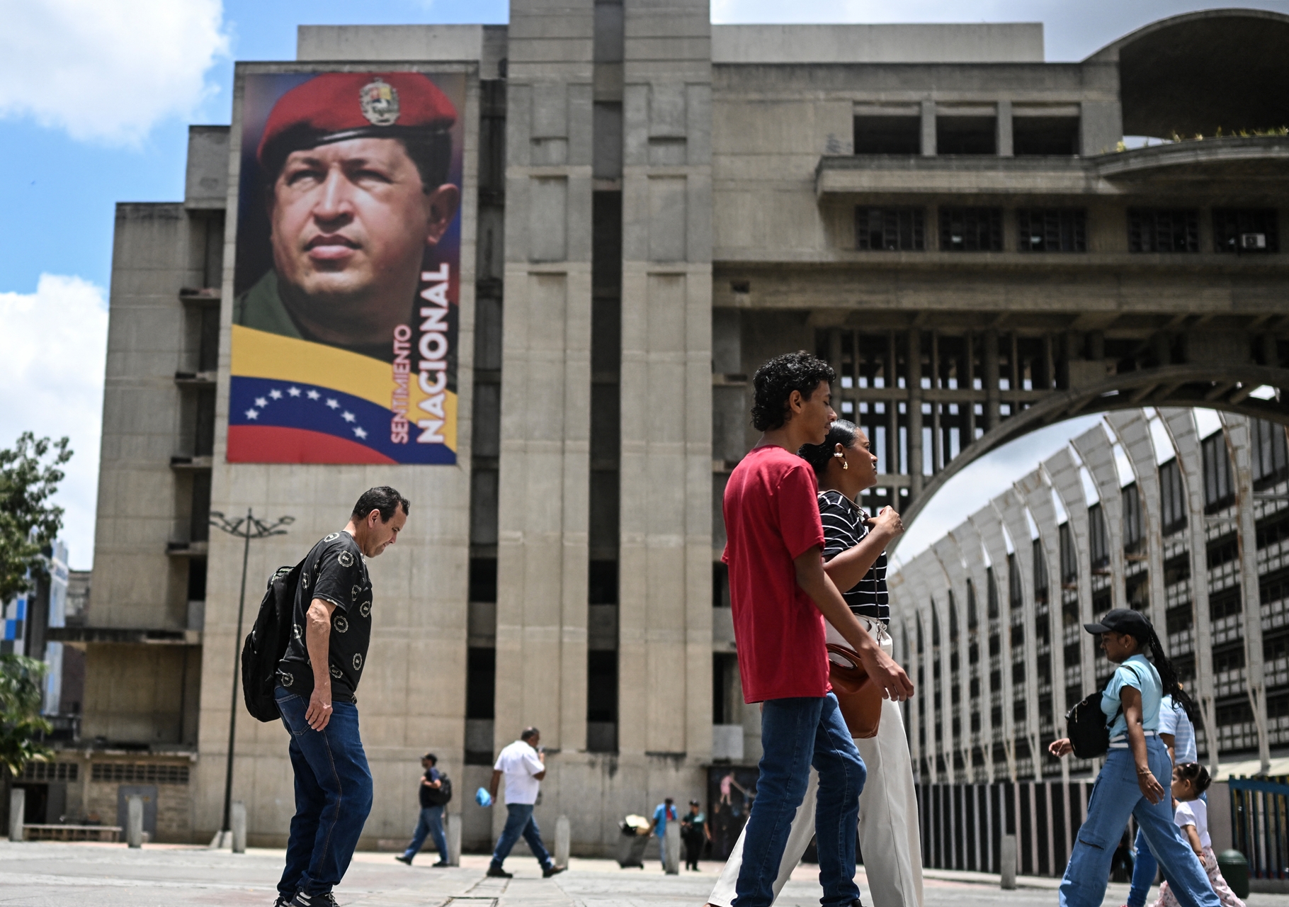 UCAB pide que se garantice la democratización de Venezuela