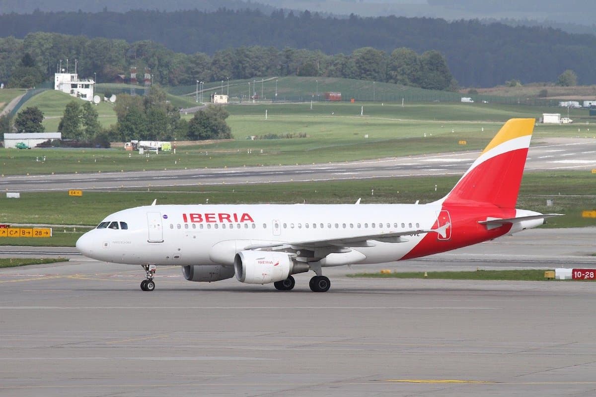 Iberia prevé reanudar vuelos a Venezuela en abril si hay garantías de seguridad