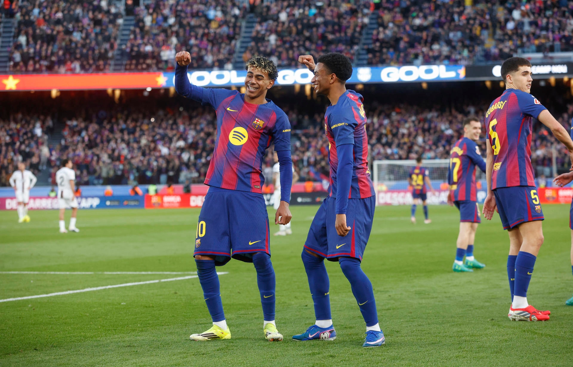El Barcelona goleó al Mallorca y mete presión al Real Madrid